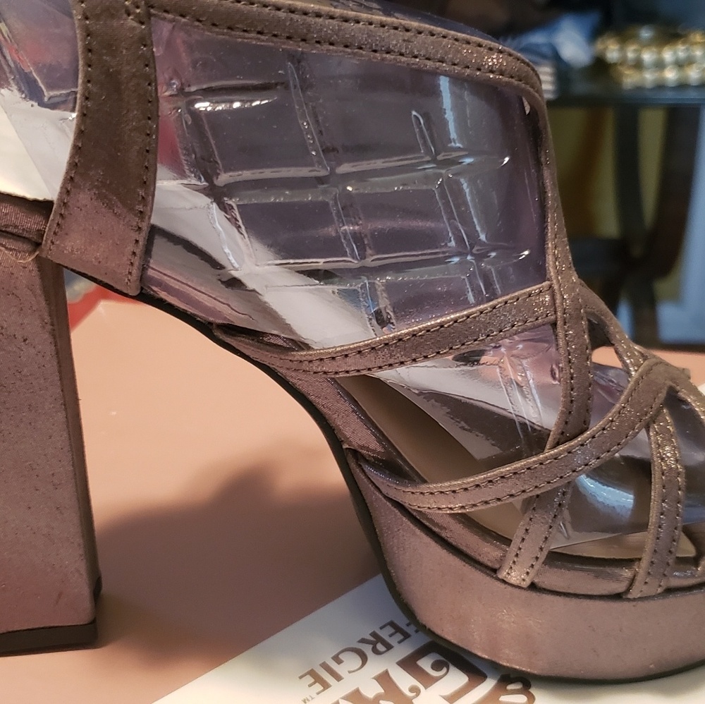 Fegalicious platform heels
